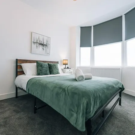 3 Bedroom House Workstays Uk Мидлсбро
