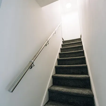 3 Bedroom House Workstays Uk Appartement