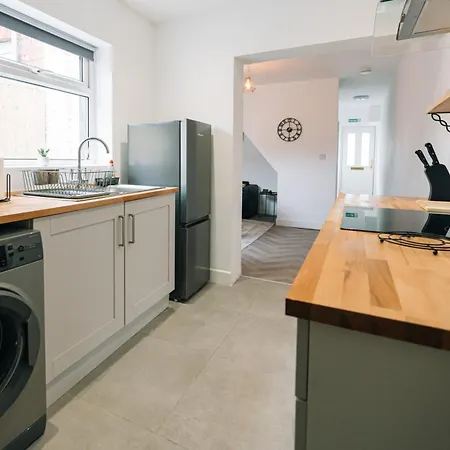 3 Bedroom House Workstays Uk Appartamento