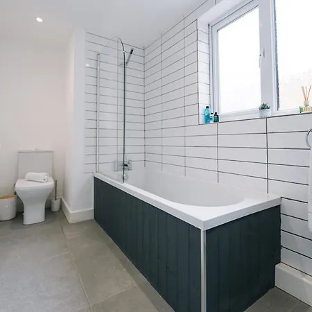 3 Bedroom House Workstays Uk * Μίντλεσμπρο